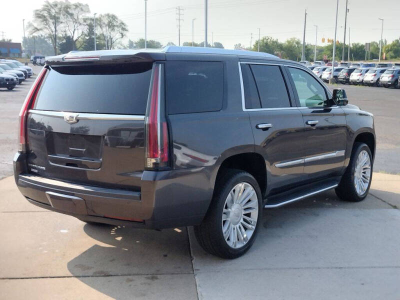 2016 Cadillac Escalade Platinum