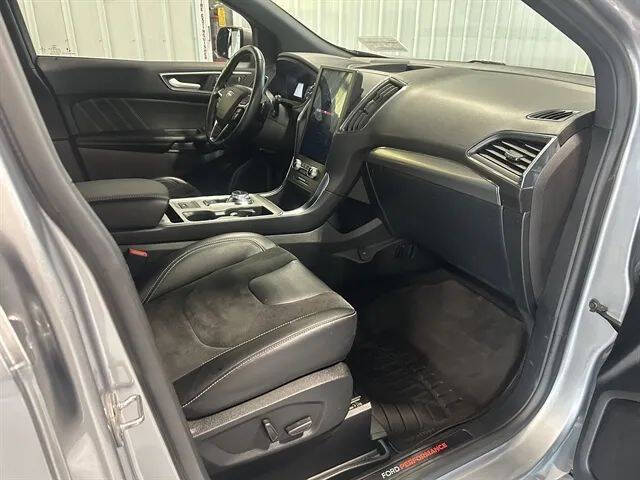 2022 Ford Edge ST