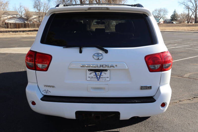 2008 Toyota Sequoia SR5