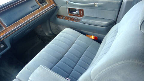 1990 Lincoln Town Car