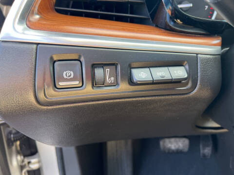 2017 Cadillac XT5 Platinum