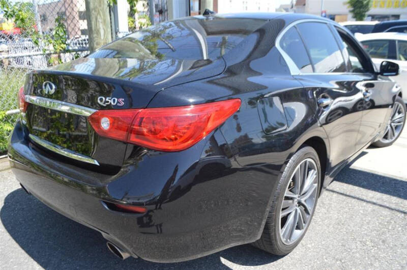 2015 Infiniti Q50