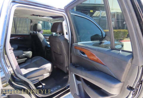 2017 Cadillac Escalade Luxury