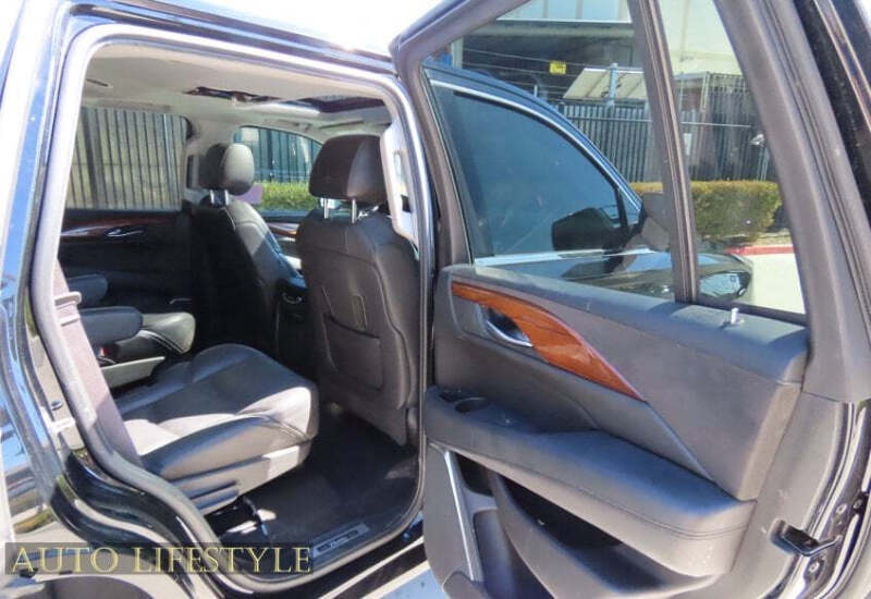 2017 Cadillac Escalade Luxury