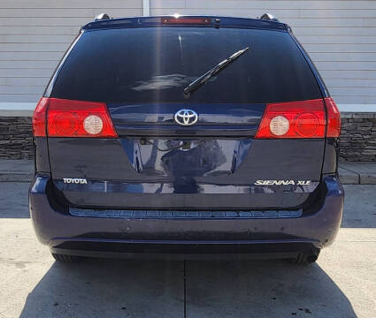 2007 Toyota Sienna XLE 7-Passenger