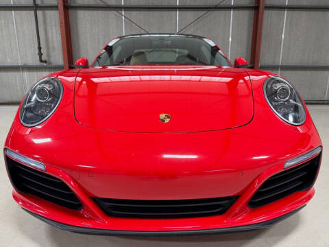 2018 Porsche 911 Carrera