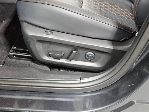 2025 Mitsubishi Outlander PHEV