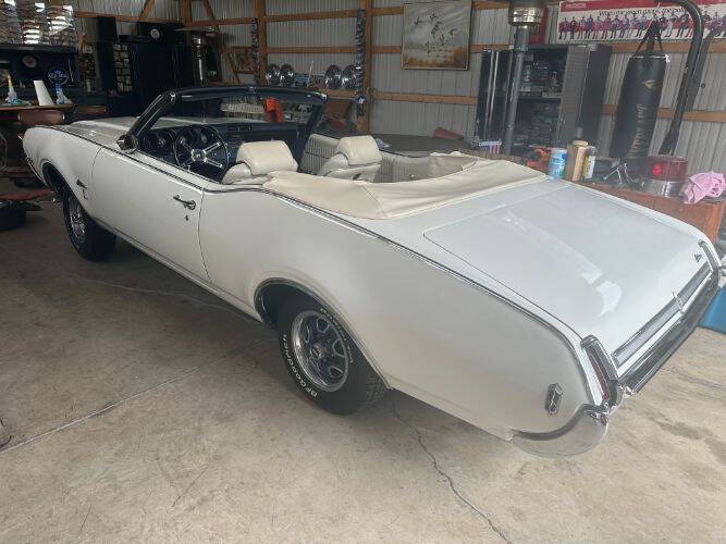 1969 Oldsmobile Cutlass