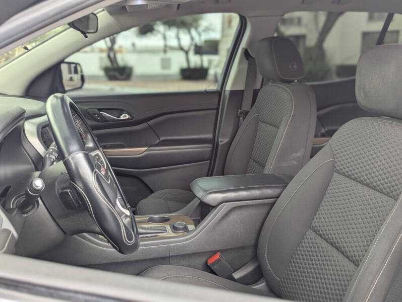 2019 GMC Acadia SLE-1