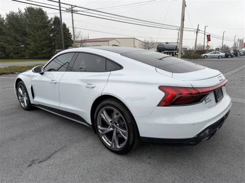 2023 Audi e-tron GT quattro Premium Plus