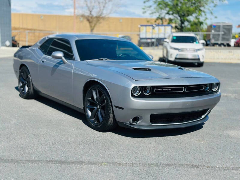 2015 Dodge Challenger SXT