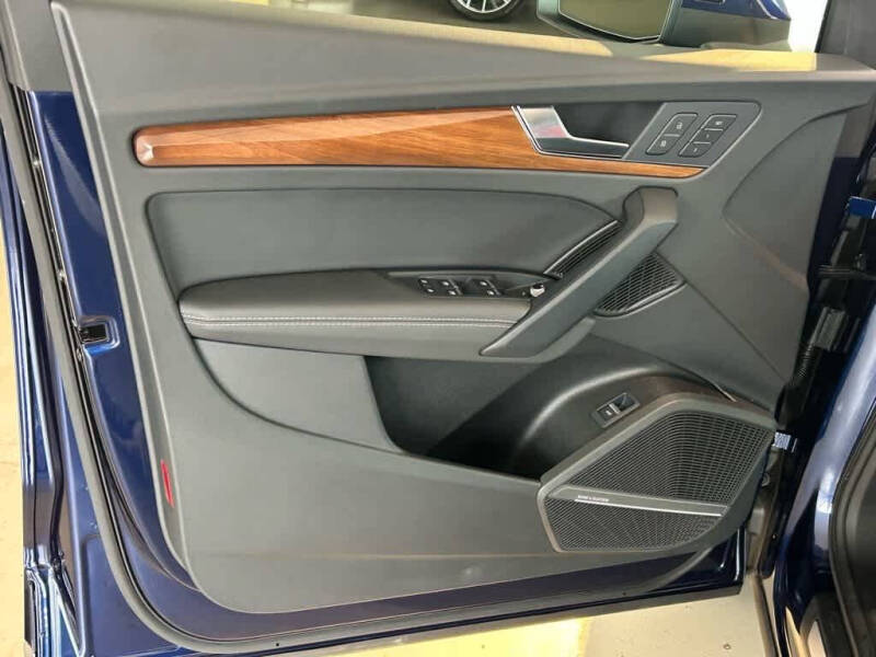 2025 Audi Q5 quattro Premium Plus 40 TFSI