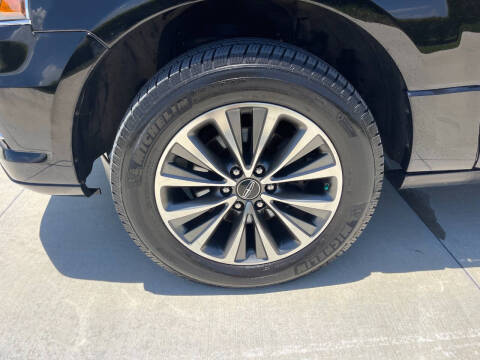 2016 Lincoln Navigator L Select