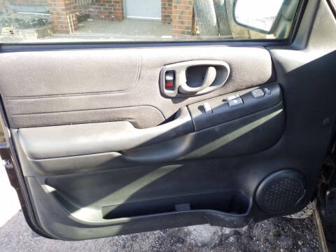 2004 Chevrolet Blazer LS ZR2