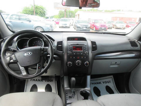 2012 Kia Sorento LX