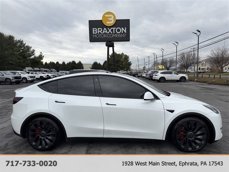 2022 Tesla Model Y Performance's photo