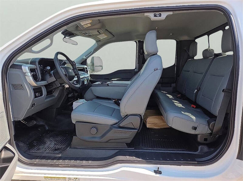 2025 Ford F-550 Super Duty