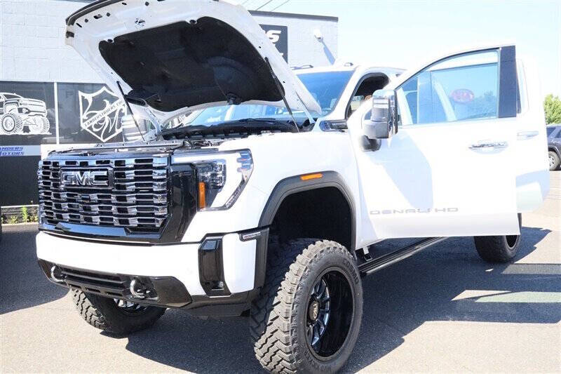 2025 GMC Sierra 3500HD