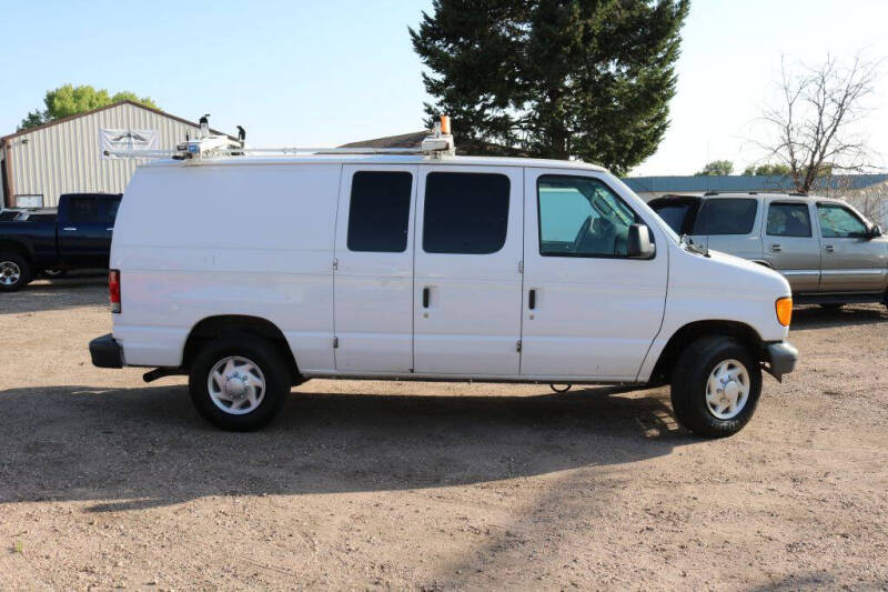 2007 Ford Econoline Van Commercial photo 2