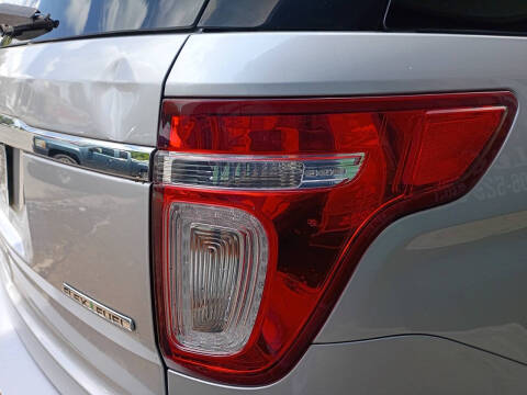 2015 Ford Explorer