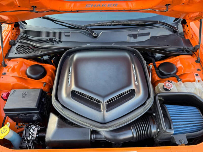 2014 Dodge Challenger R/T Shaker Package