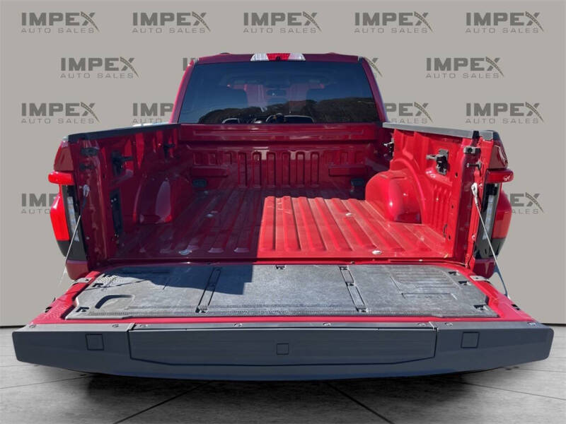 2022 Ford F-150 Lightning XLT