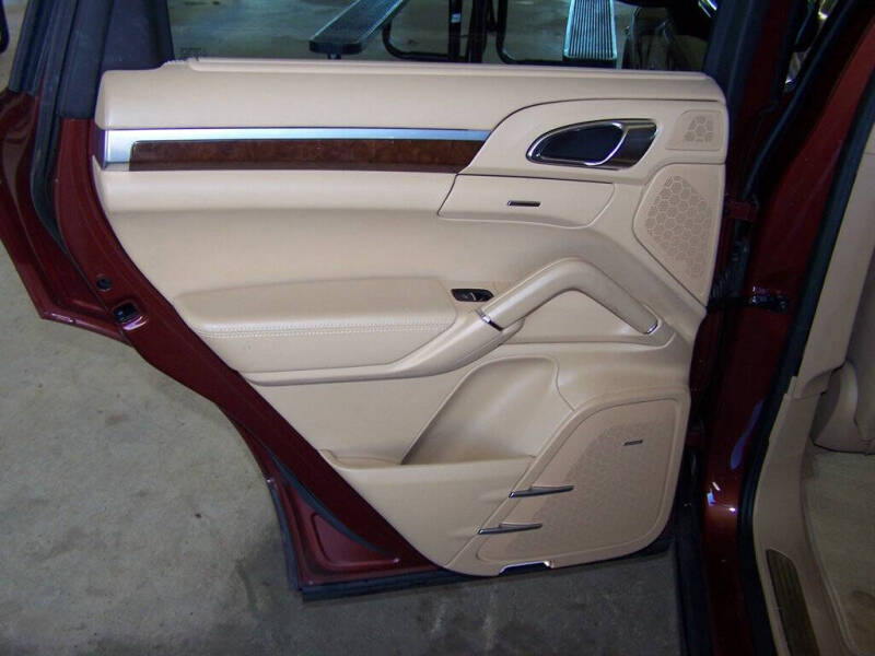 2012 Porsche Cayenne S