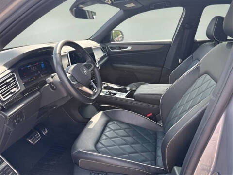 2024 Volkswagen Atlas Cross Sport SEL Premium R-Line 4Motion