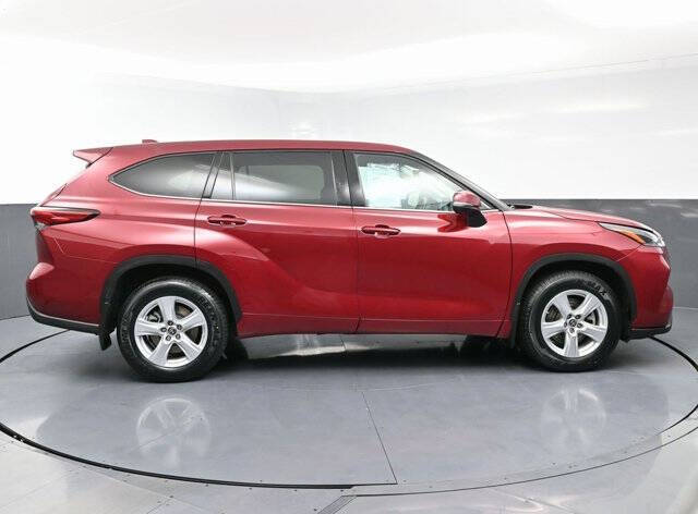 2021 Toyota Highlander LE