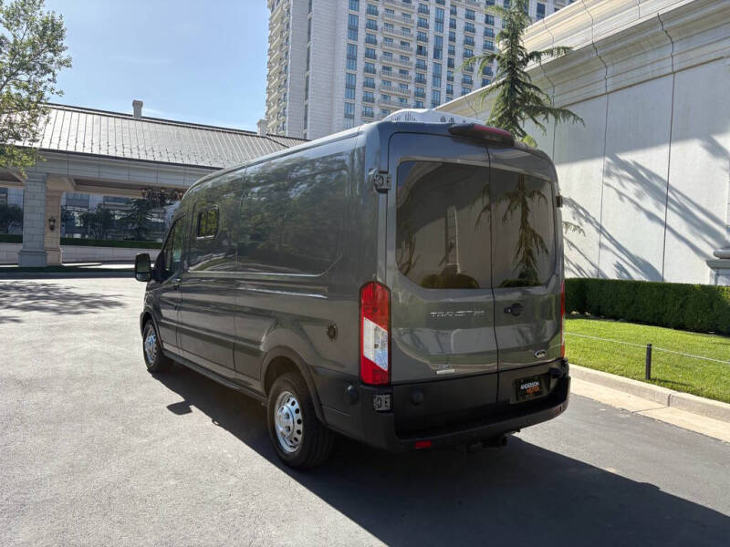 2024 Ford Transit 250