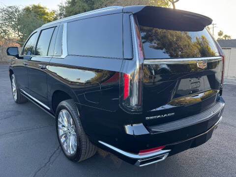 2024 Cadillac Escalade ESV Premium Luxury