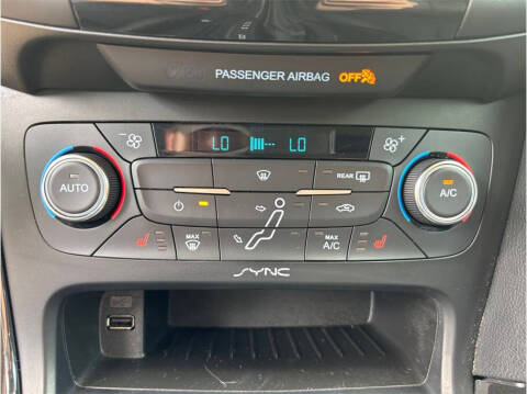 2016 Ford Focus Titanium