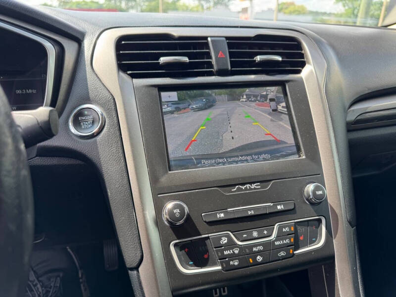 2019 Ford Fusion SEL