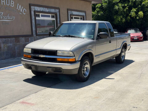 2000 Chevrolet S-10 LS