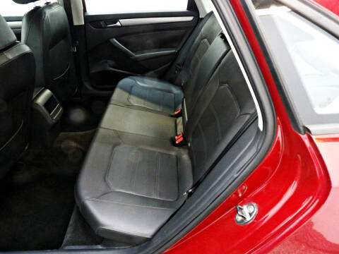 2015 Volkswagen Passat 1.8T Wolfsburg Edition