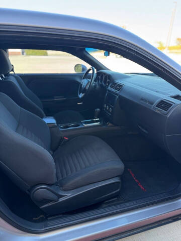 2013 Dodge Challenger SXT