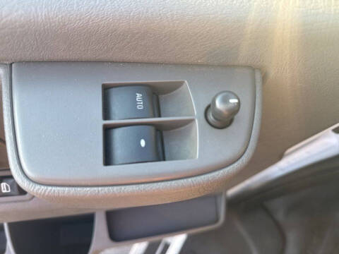 2023 Chevrolet Express 2500