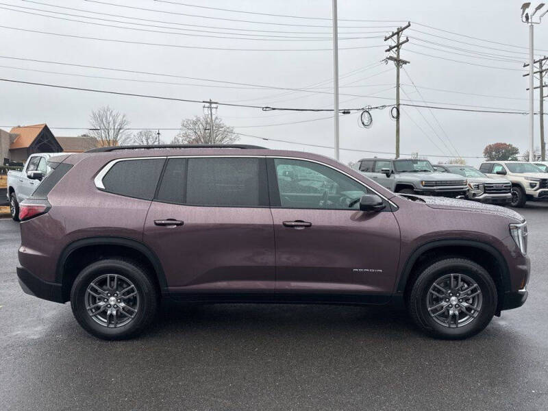2025 GMC Acadia Elevation