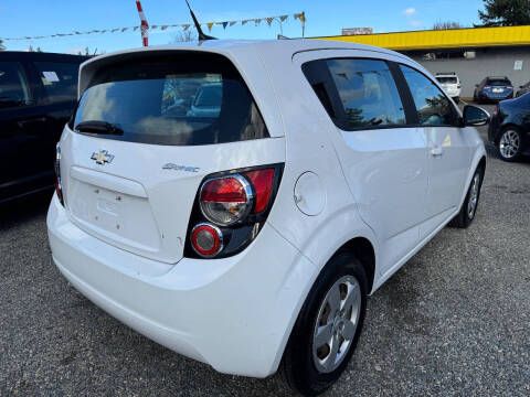2014 Chevrolet Sonic LS Auto