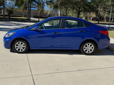 2012 Hyundai Accent GLS