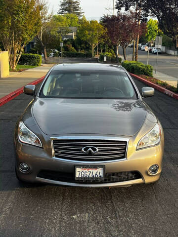 2013 Infiniti M37