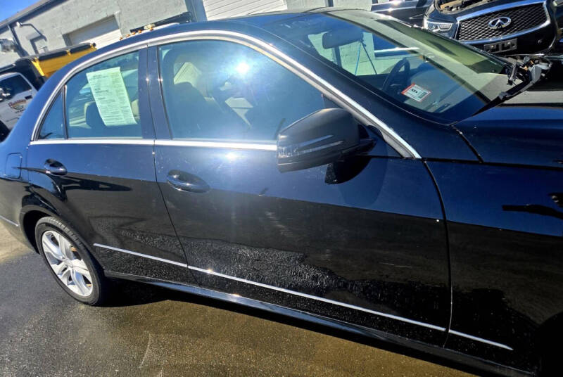Used 2011 Mercedes-Benz E-Class E350 Luxury with VIN WDDHF8HB3BA396126 for sale in Westfield, MA