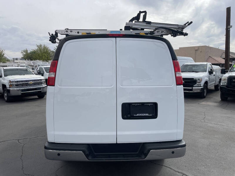 2023 Chevrolet Express 2500