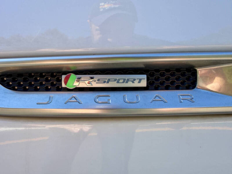 2017 Jaguar F-PACE 20d R-Sport