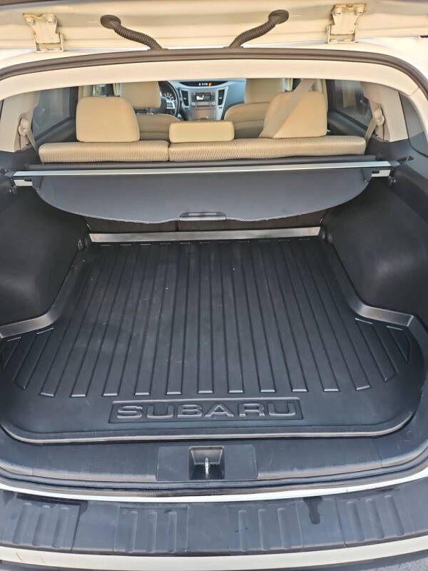 2012 Subaru Outback 2.5i Premium