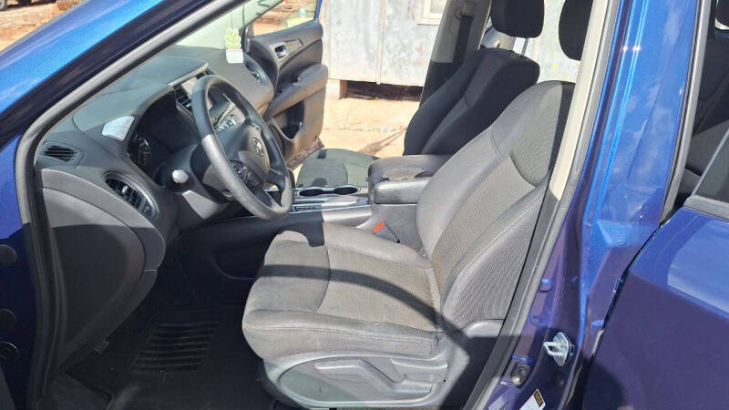 2018 Nissan Pathfinder S