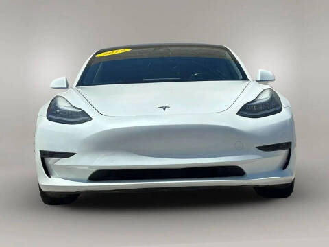 2019 Tesla Model 3 Standard Range Plus