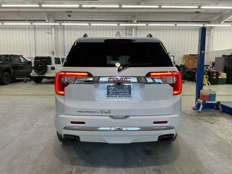 2021 GMC Acadia Denali