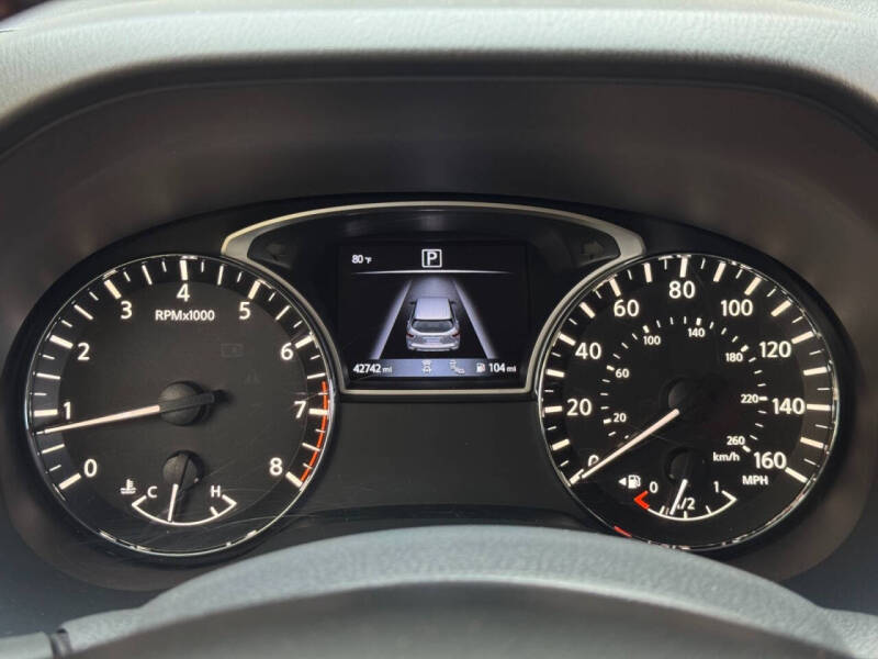 2020 Nissan Pathfinder SV