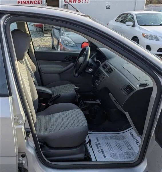 2007 Ford Focus ZX4 S